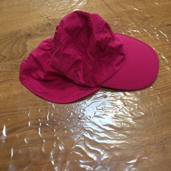 Casquette fushia