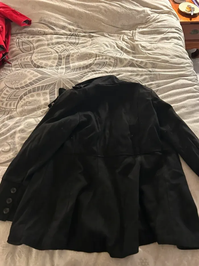 Manteau noir - photo numéro 11