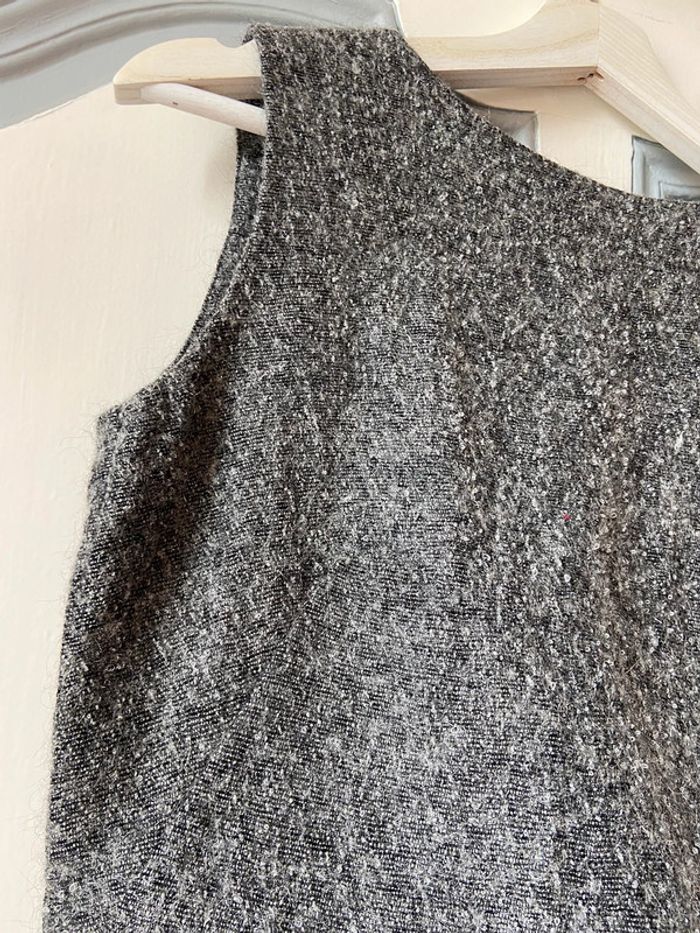 Top sans manches façon Tweed gris taille 40 - photo numéro 3