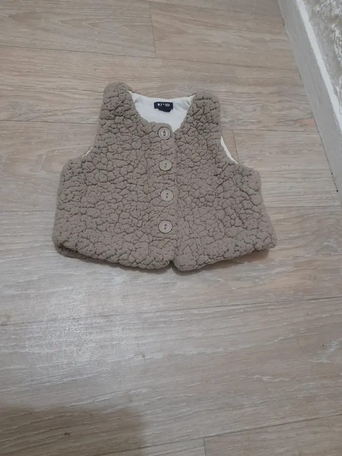 gilet sans manche 6 mois