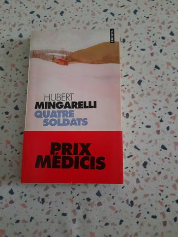 Livre: Quatre Soldats d'Hubert Mingarelli