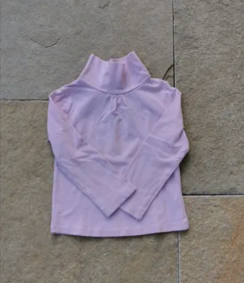 Tee-shirt col roulé sous pull vynil fraise 4 ans