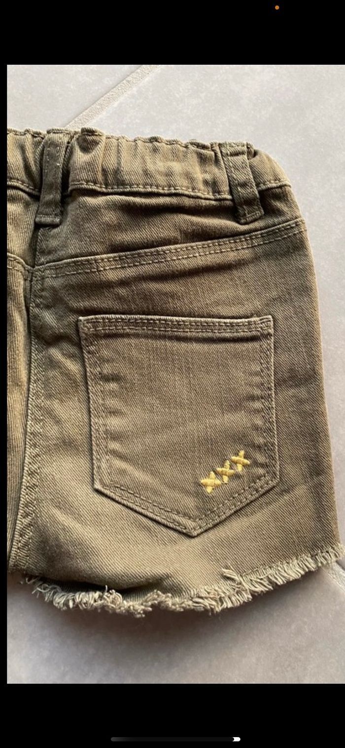 Short en jean armé Kiabi 24 mois Neuf - photo numéro 8