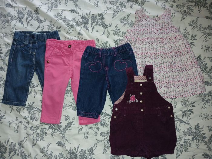 Lot vêtements fille taille 3 mois