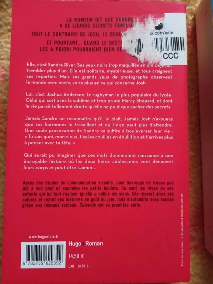 Livre close-up - photo numéro 2
