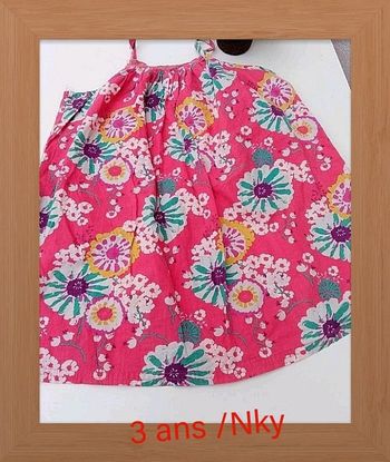 3 ans /NKY/robe a bretelles fleurie /excellent état