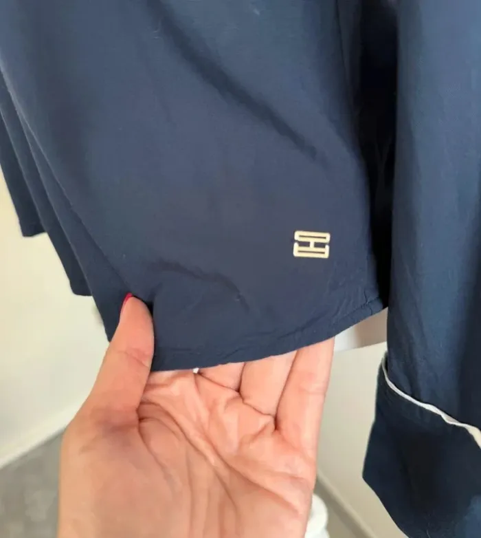 Magnifique blouse Tommy Hilfiger femme très légère marine taille S - photo numéro 3