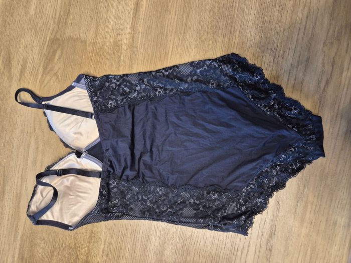 Body femme - photo numéro 2