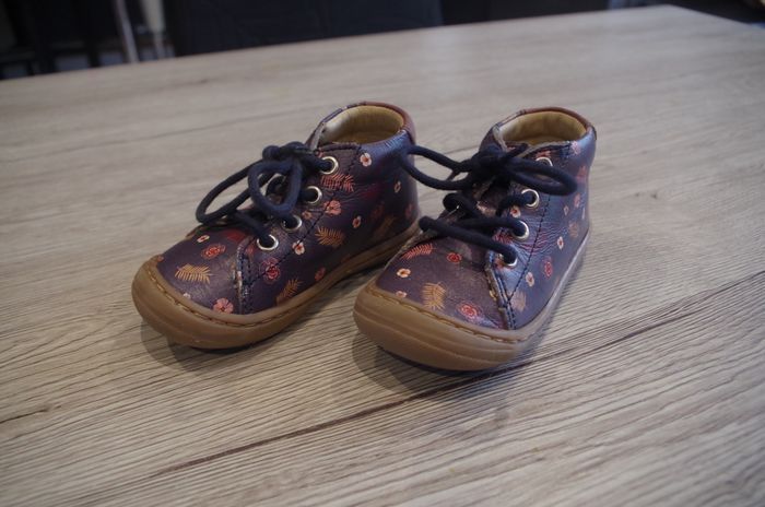 Chaussures Cuir Bellamy - Modèle "Feuillage Violet" - Pointure 21 - photo numéro 2