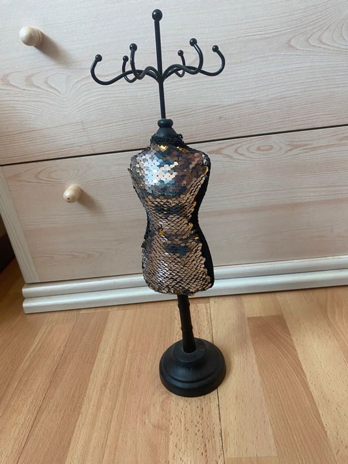 Porte bijoux