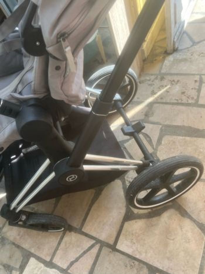 Poussette priam - photo numéro 3
