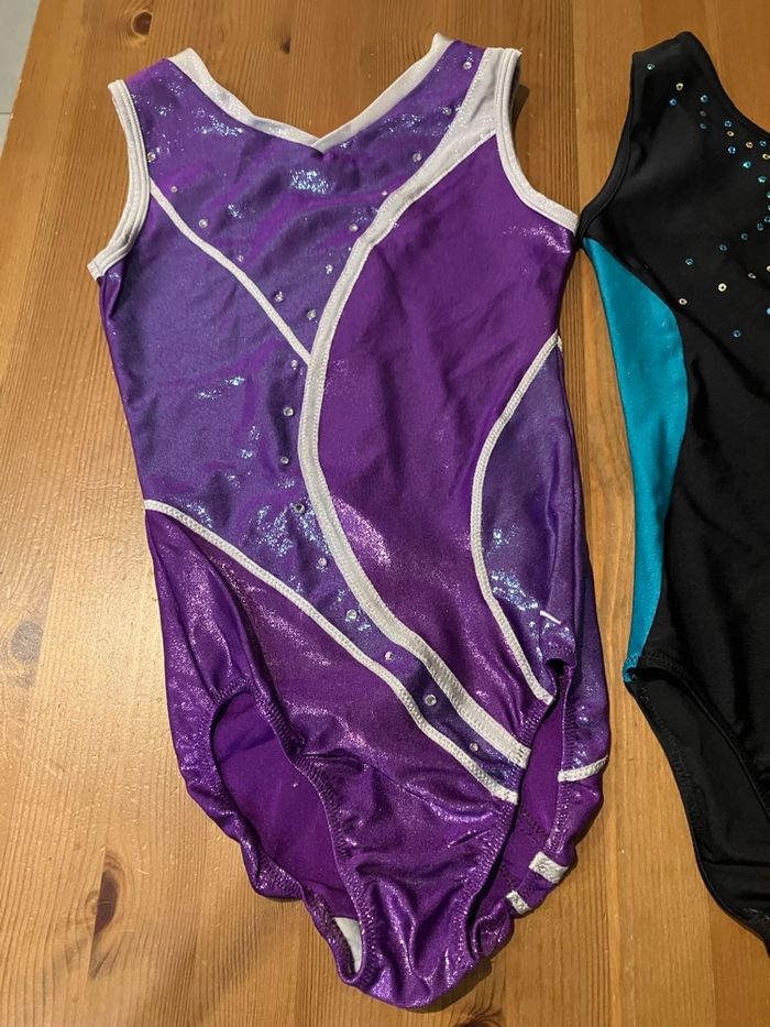 Lot 2 justaucorps 8 ans - photo numéro 2