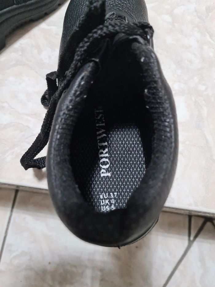Chaussures de sécurité  pointure 37 - photo numéro 4