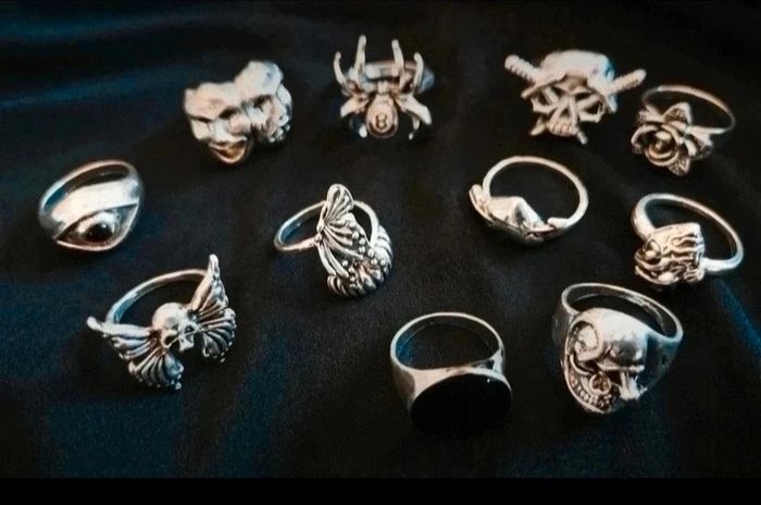 A43 lot de 12 bagues gothic rétro vintage chromé argenté tendance diverses taille.neuves - photo numéro 2