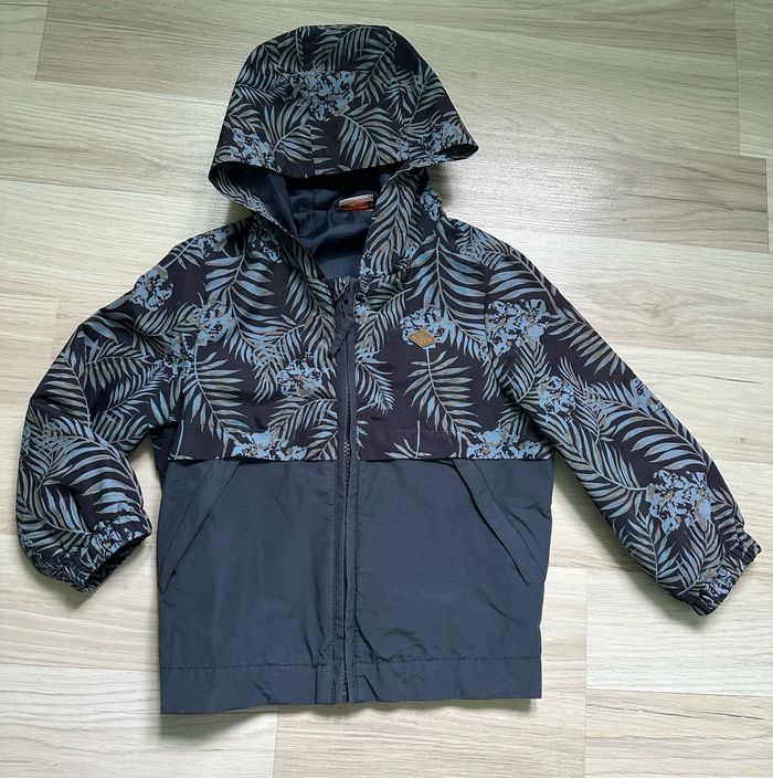 Lot 3 ans garçon 1 coupe vent & 2 chemises - photo numéro 2