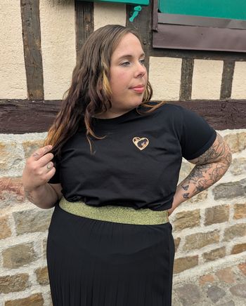 T-shirt Coeur noir/léopard col rond
Taille 44
