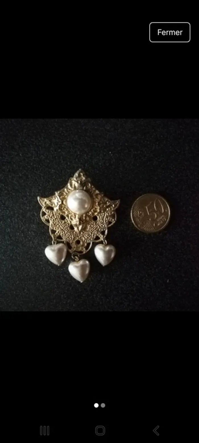 Ravissante broche originale vintage chic perles coeur
