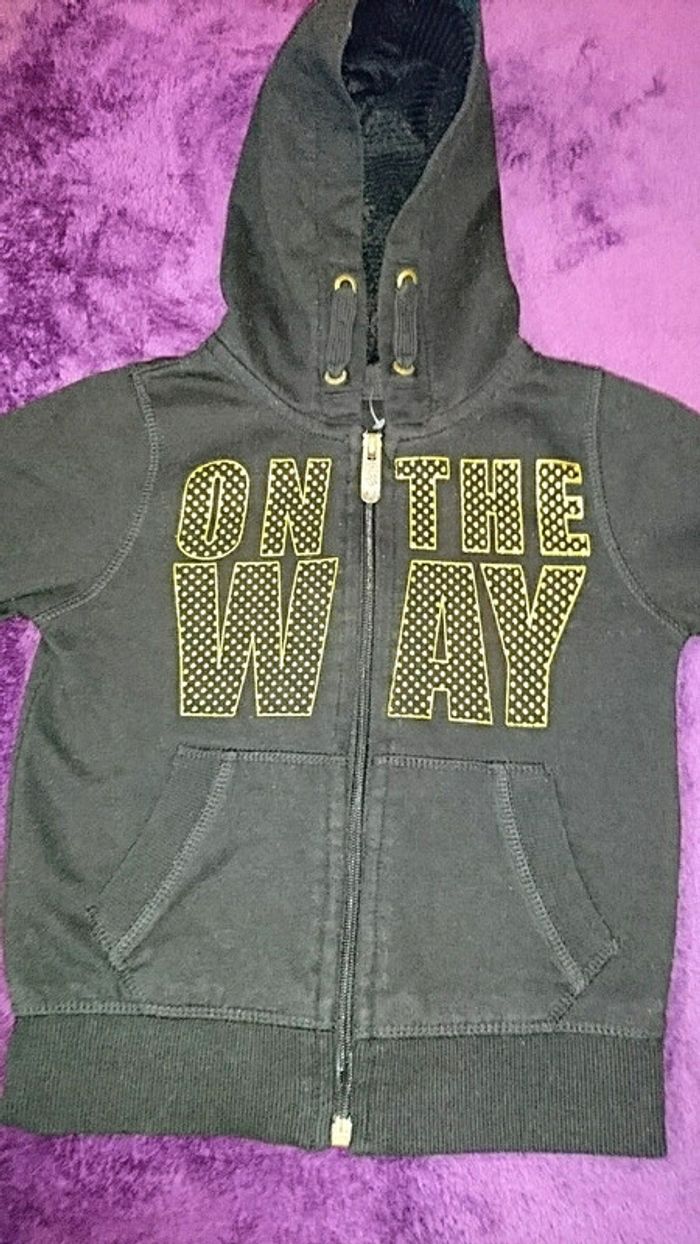 Veste zippée à capuche - photo numéro 3