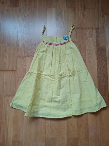 Robe jaune légère 4 ans