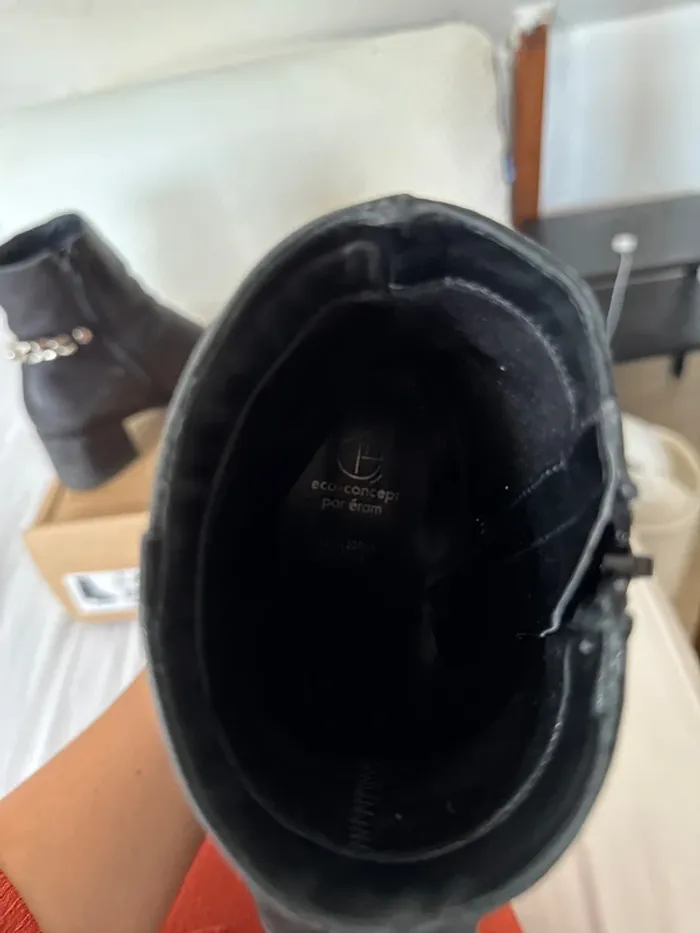 Chaussures avec chaînette - photo numéro 4