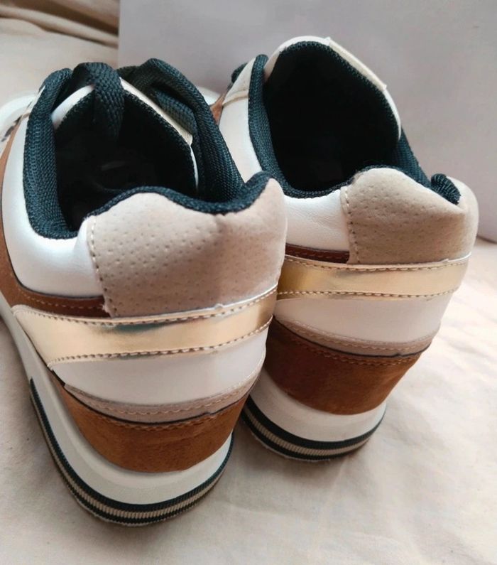 Magnifiques baskets compensées femme pointure 39 - photo numéro 6
