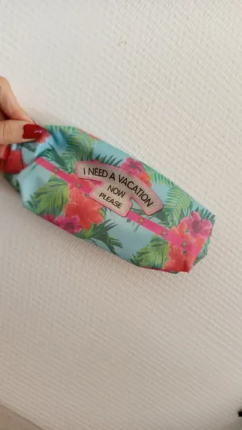 Trousse 🔸 I need a vacation 🔄
