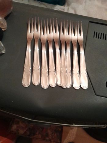 Lot de 9 fourchettes Bon état