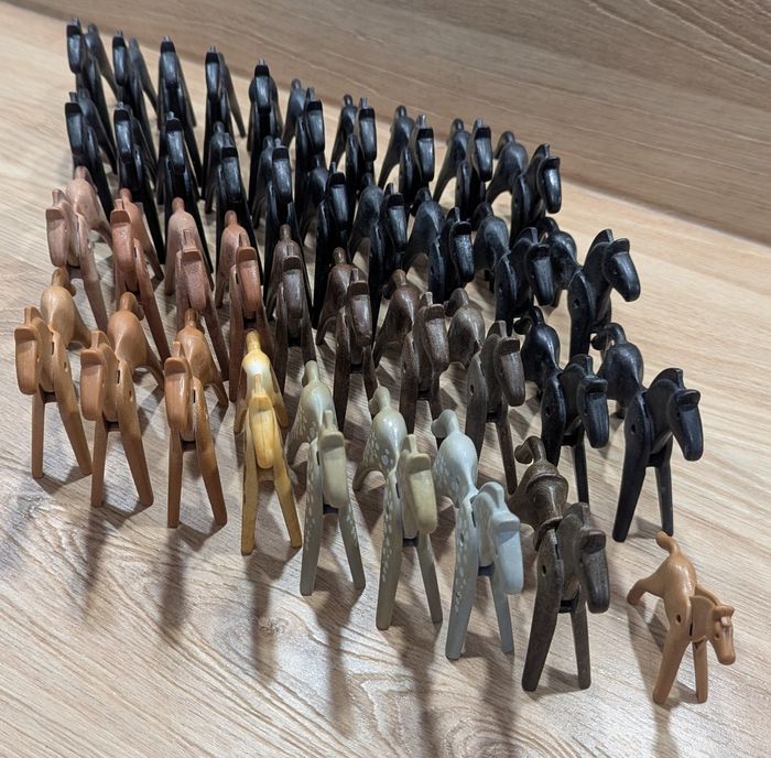 Lot de 38 chevaux playmobil vintage - photo numéro 2