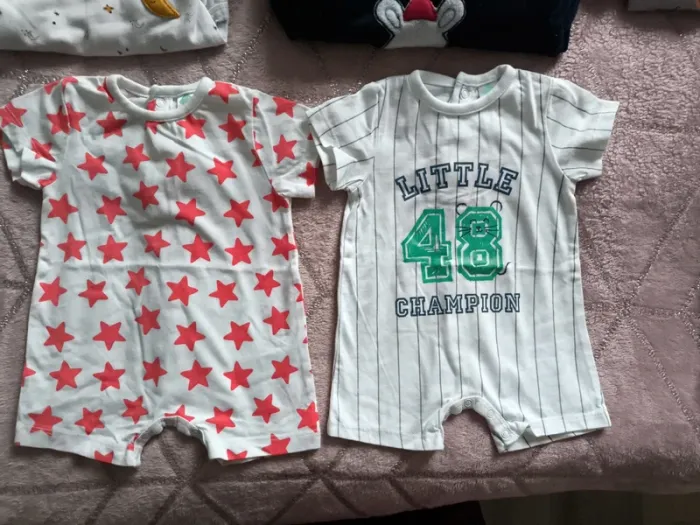 Lot de 12 vêtements + 4 paires de chaussettes 1 mois - photo numéro 8