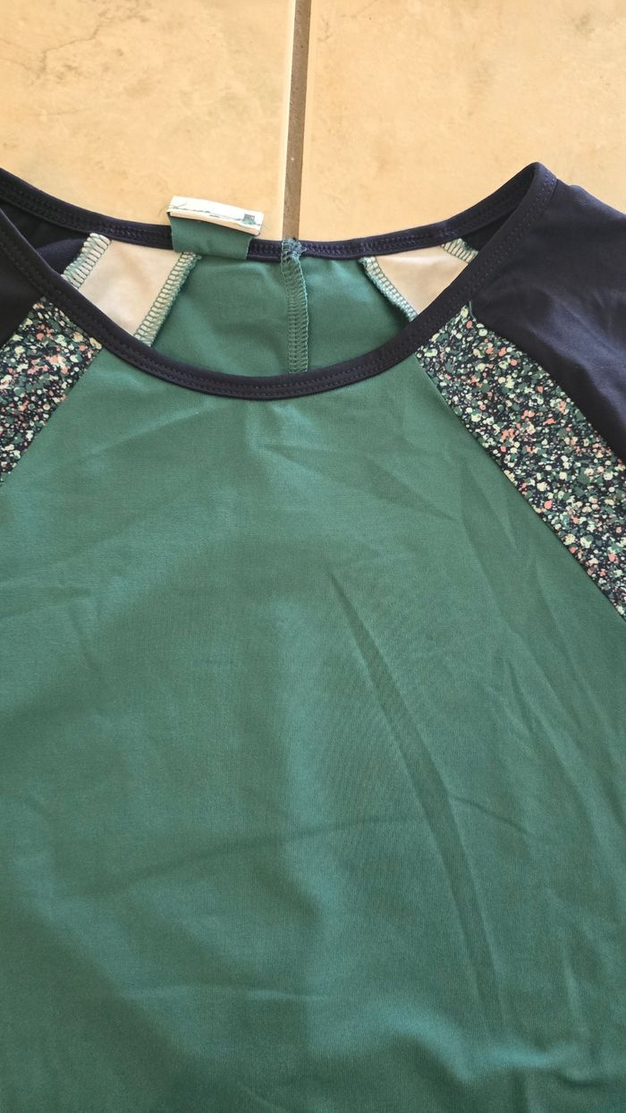 🩷😍 Ensemble de sport, sweat zippé, teeshirt mc et short 12/13ans fille 🩷 - photo numéro 5