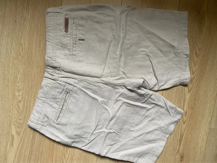Short 38 - photo numéro 2