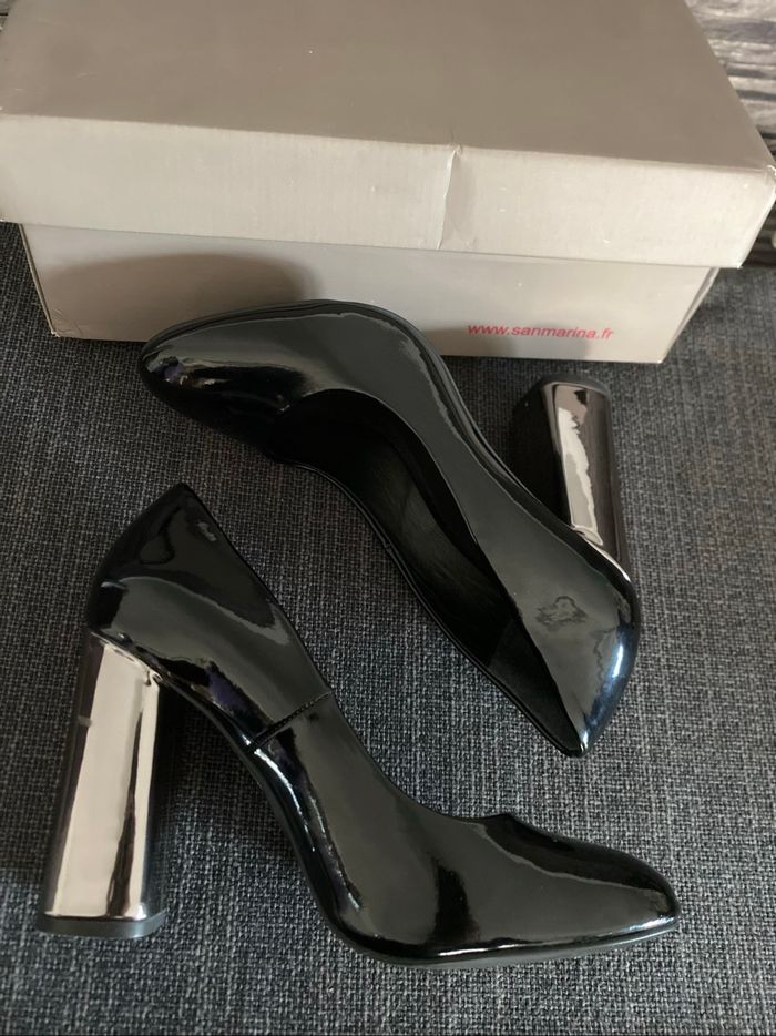 Chaussures vernies noir talon chromé 38 San Marina - photo numéro 5