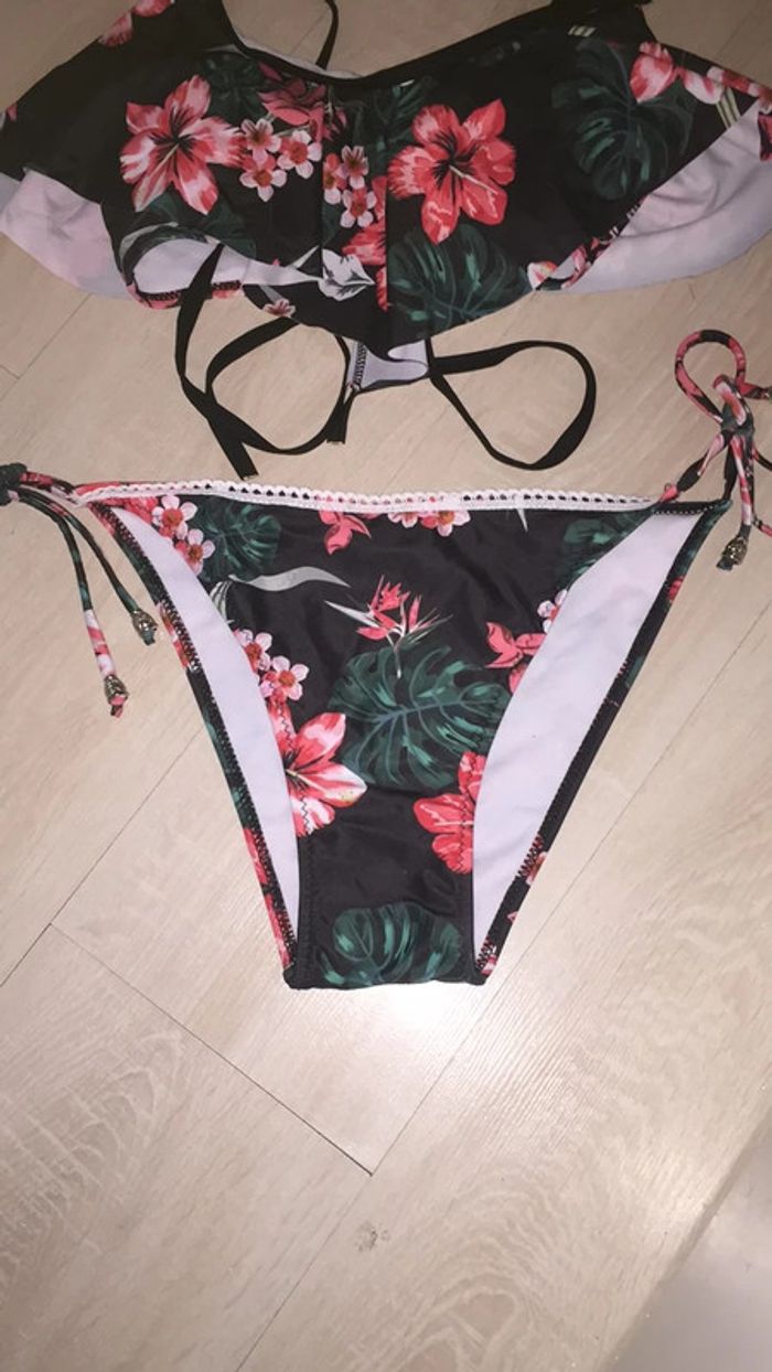 Maillot de bains bikini 2 pièces - photo numéro 4