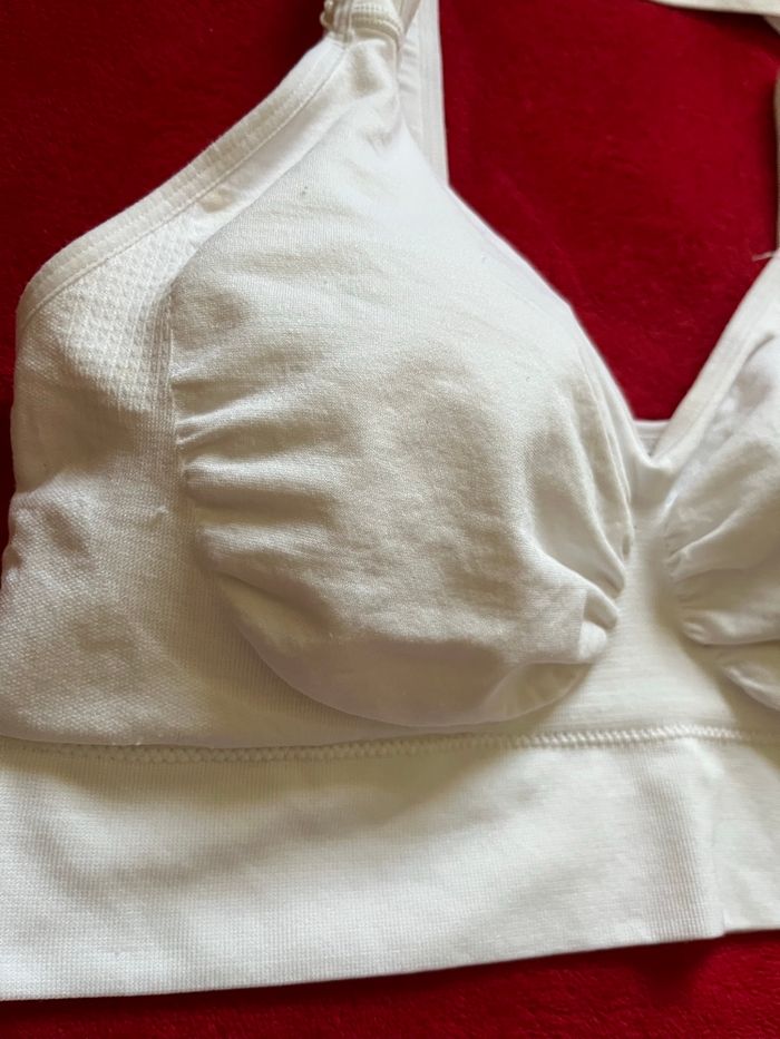 Lot 2 brassières Taille 36 Neuf - photo numéro 3