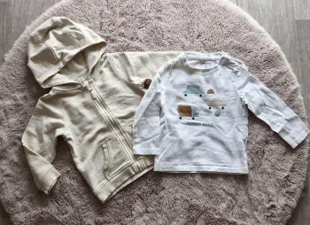 Gilet + t-shirt 18M
