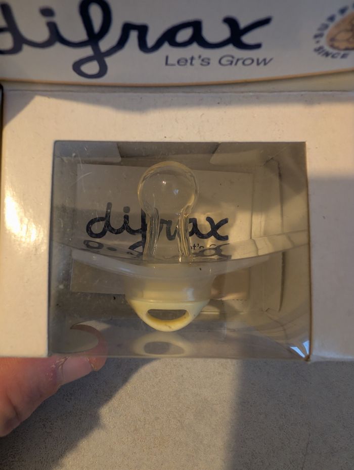 Tétine 0-6 mois - photo numéro 2