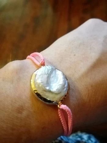 Nacre sur lien coton rose réglable