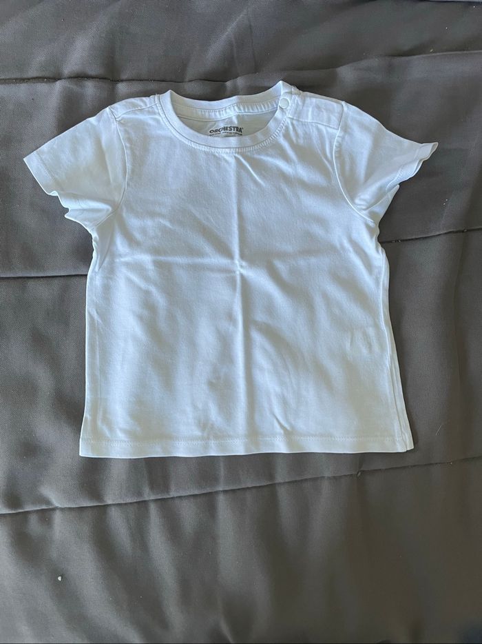 TEE shirt  manche court (23 mois)