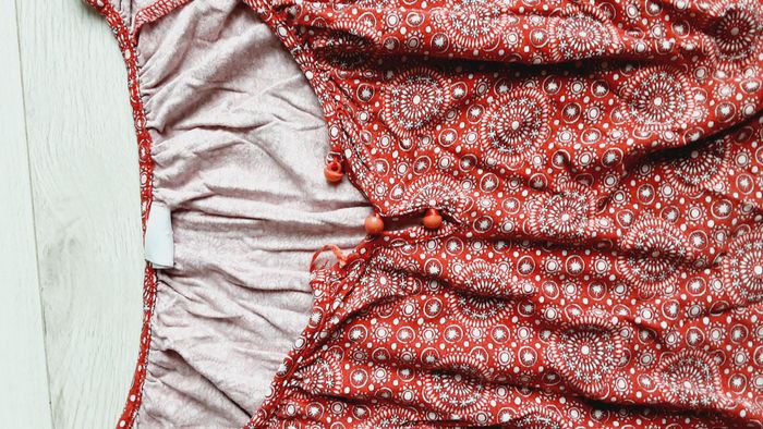 Vêtement femme haut top tee-shirt manches courtes rouge bordeaux Camaïeu taille 1 - photo numéro 2