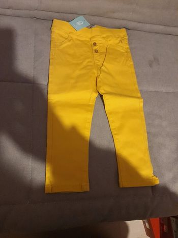 Pantalon jean Obaïbi taille 23 mois neuf avec étiquettes