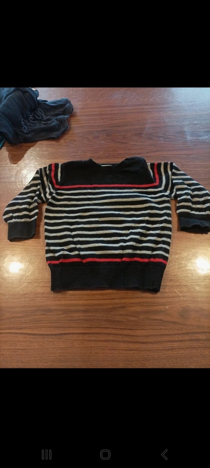 Lot de 11 sweats pulls et gilets garçon 18 mois - photo numéro 9
