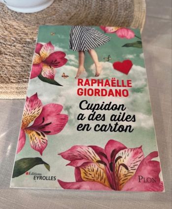 Cupidon a des ailes en carton