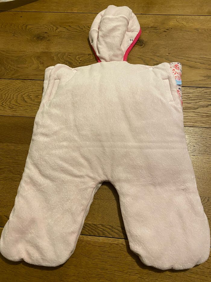 Nid d’ange fille 0-6 mois - photo numéro 3