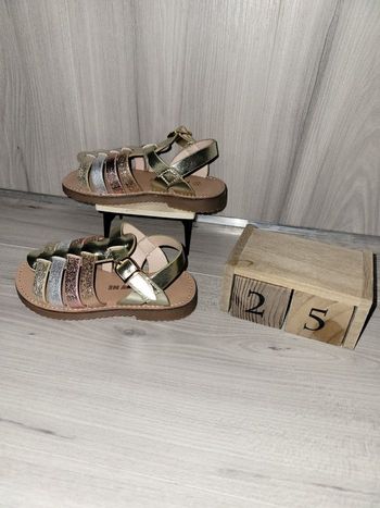 Sandale fille neuve