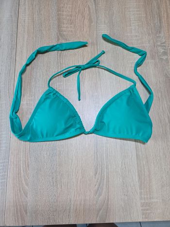 Haut de maillot de bain ● 38