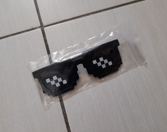 Lunette Minecraft 
Neuve
