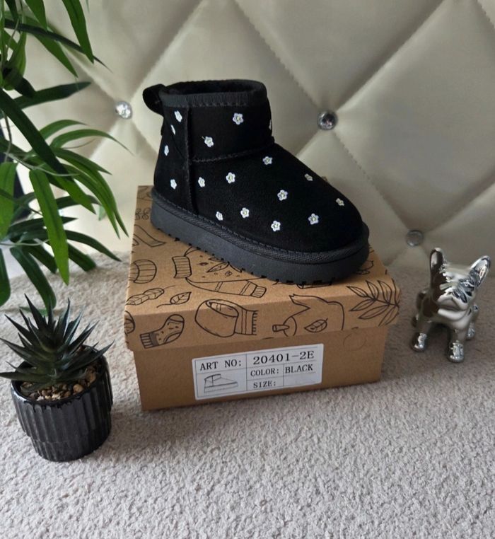 Bottines noires fleuris 30 - photo numéro 3