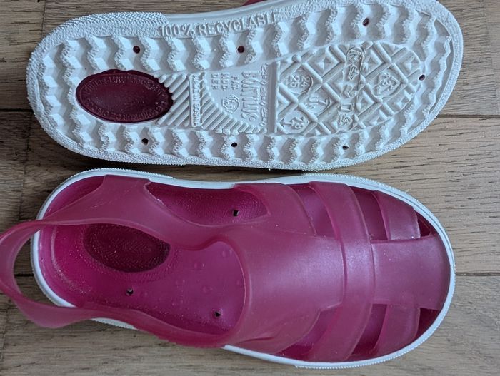 Lot chaussures enfant taille 25 – très bon état - photo numéro 2