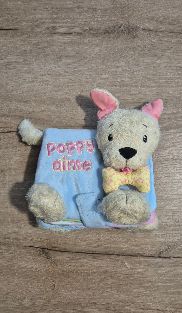 Livre en tissus vibrant Poppy aime - photo numéro 3