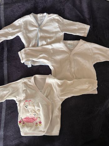 Lot de gilet fin 1 mois